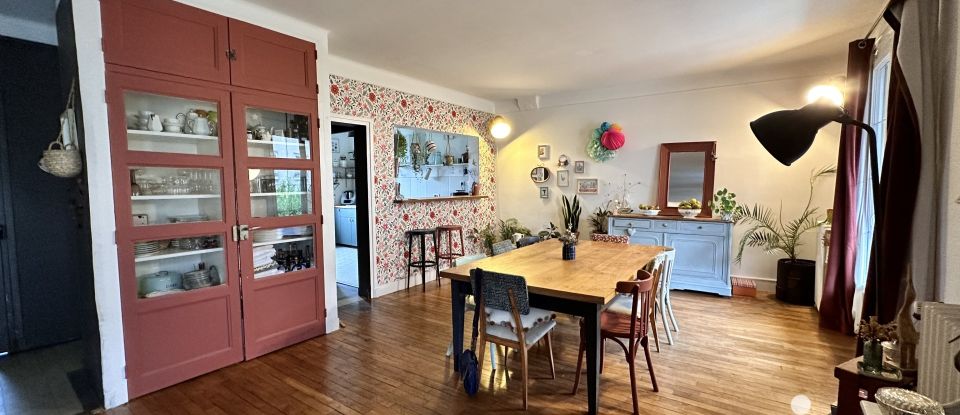 Maison 7 pièces de 235 m² à Coutances (50200)