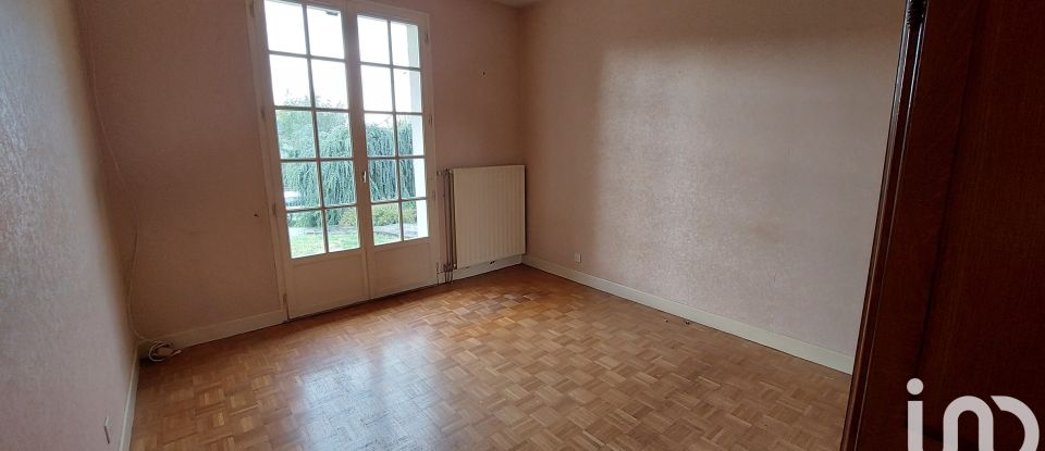 Maison 5 pièces de 88 m² à Buzançais (36500)