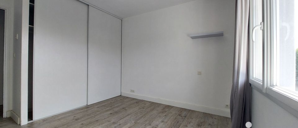 Maison 4 pièces de 110 m² à Saint-Vincent-de-Paul (40990)