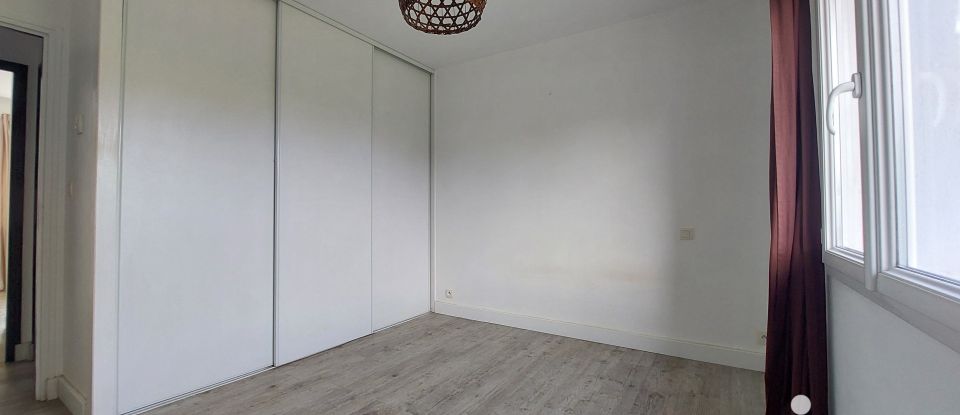 Maison 4 pièces de 110 m² à Saint-Vincent-de-Paul (40990)