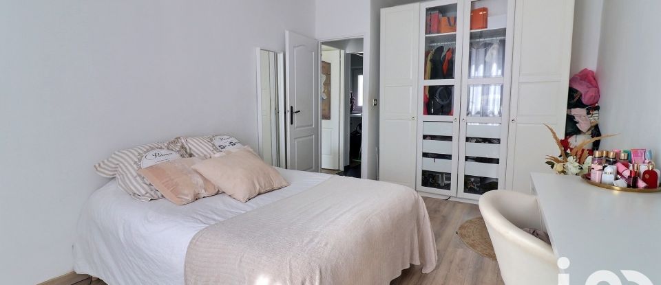 Town house 5 rooms of 105 m² in Marseille (13016)