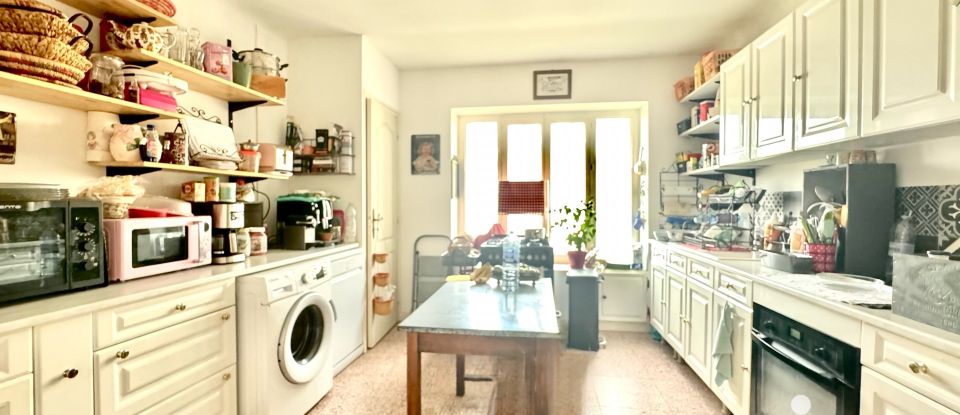 Town house 4 rooms of 117 m² in Saint-Amand-en-Puisaye (58310)