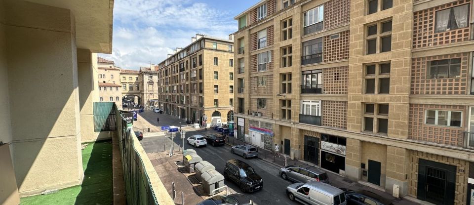 Appartement 4 pièces de 94 m² à Marseille (13002)