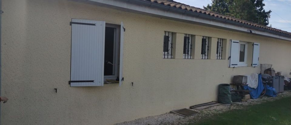 House 4 rooms of 117 m² in Surgères (17700)