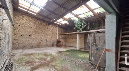 Barn conversion 3 rooms of 235 m² in Milhaud (30540)