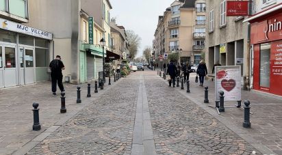 Parking/garage/box de 10 m² à Créteil (94000)