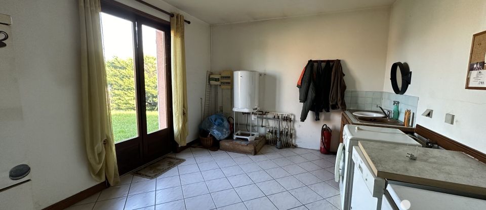 Maison 4 pièces de 120 m² à L'Hôpital-le-Grand (42210)