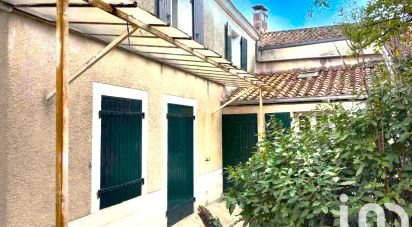 House 7 rooms of 212 m² in Arçais (79210)