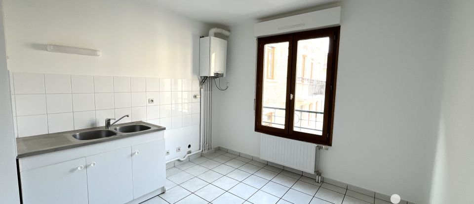 Apartment 3 rooms of 70 m² in Saint-Just-Saint-Rambert (42170)