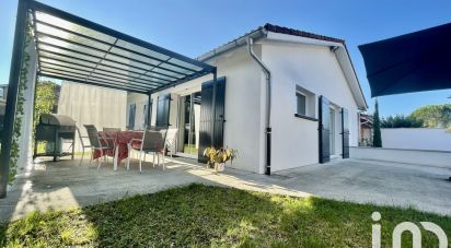 House 5 rooms of 111 m² in Douvres (01500)