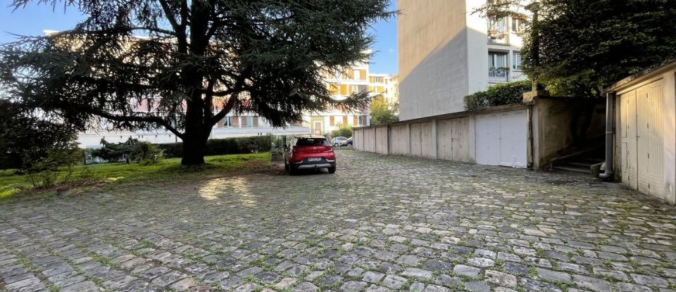 Parking of 13 m² in Pantin (93500)