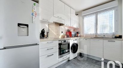 Appartement 3 pièces de 66 m² à Pontault-Combault (77340)