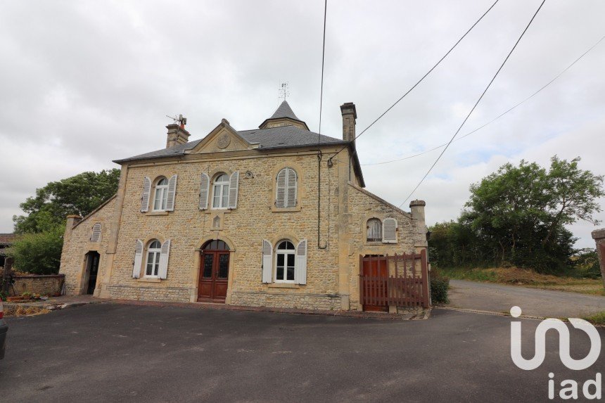 Traditional house 6 rooms of 115 m² in Trévières (14710)