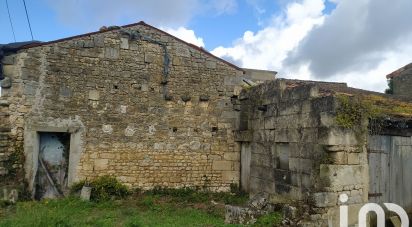 Maison 1 pièce de 110 m² à Saint-Georges-des-Coteaux (17810)