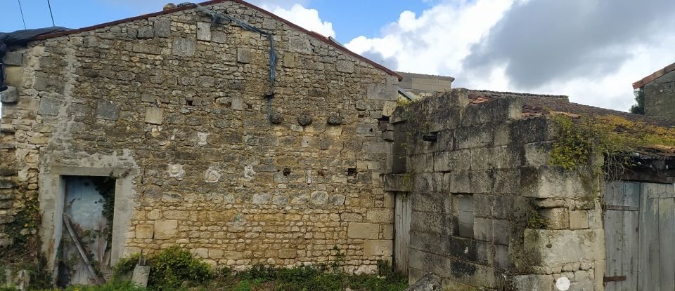 House 1 room of 110 m² in Saint-Georges-des-Coteaux (17810)