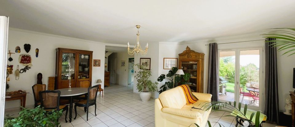 House 5 rooms of 134 m² in Vourles (69390)