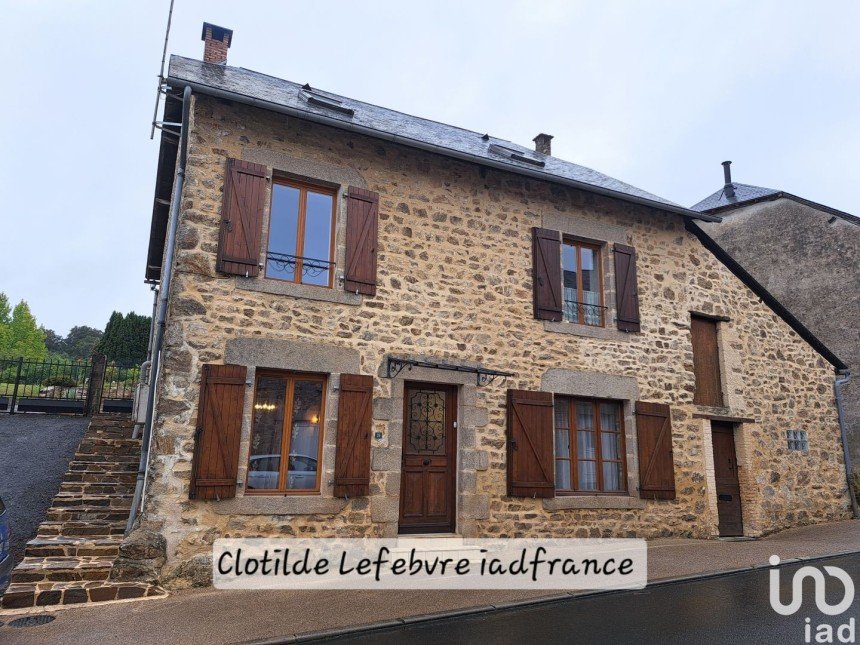 Maison 4 pièces de 161 m² à Meilhards (19510)