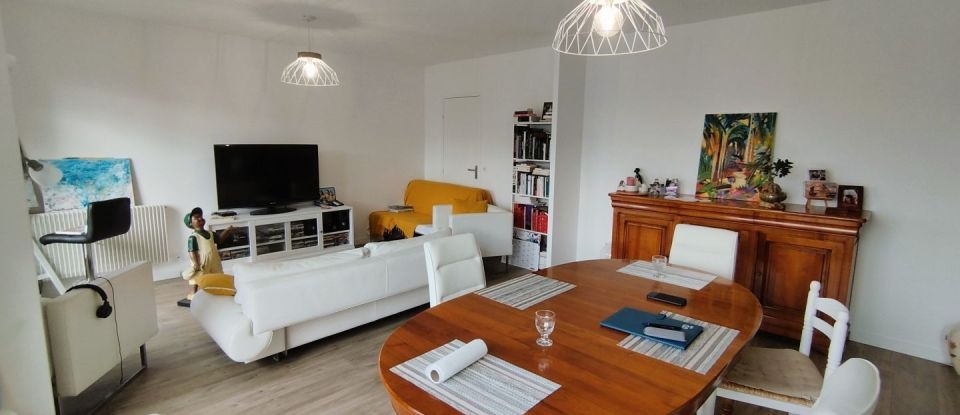 Apartment 3 rooms of 69 m² in Rennes (35200)