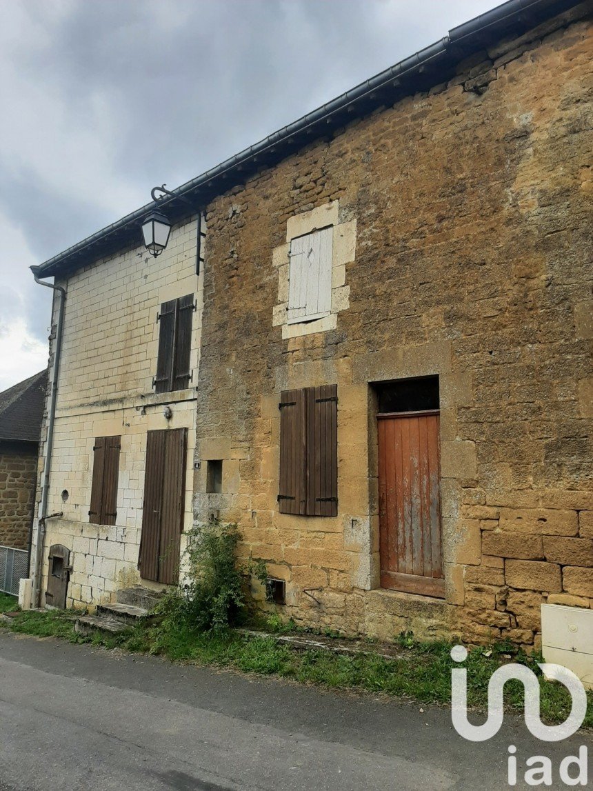 Maison de village 2 pièces de 50 m² à L'Échelle (08150)