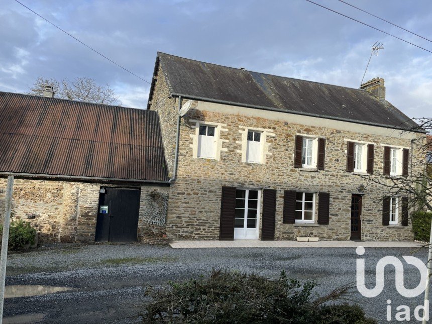 Maison de campagne 4 pièces de 117 m² à La Meauffe (50880)