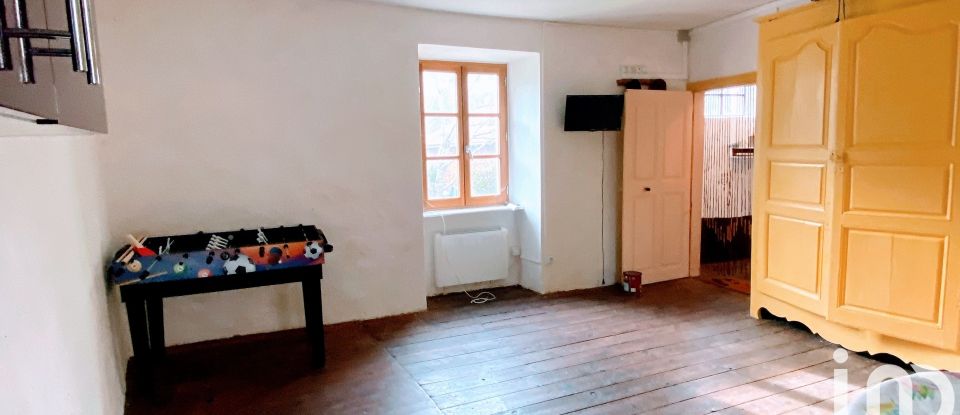 Village house 10 rooms of 200 m² in Laval-Roquecezière (12380)