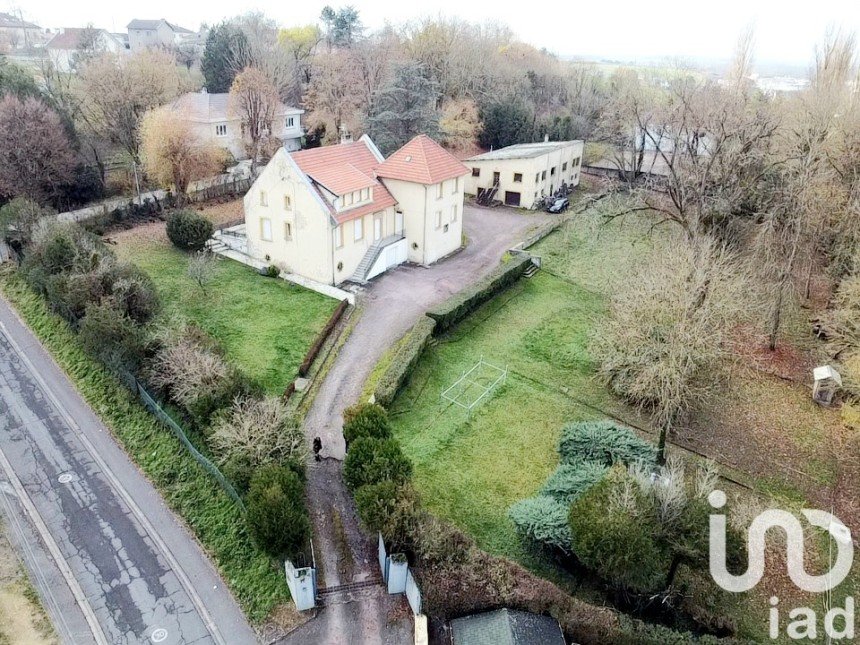 Mansion 10 rooms of 238 m² in Conflans-en-Jarnisy (54800)