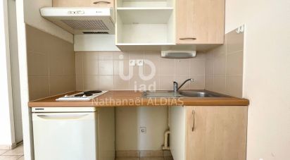 Apartment 1 room of 30 m² in La Cavalerie (12230)