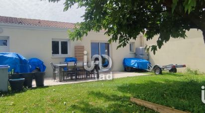 Maison 4 pièces de 105 m² à Fontenay-le-Comte (85200)