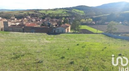 Land of 1,899 m² in Boudes (63340)