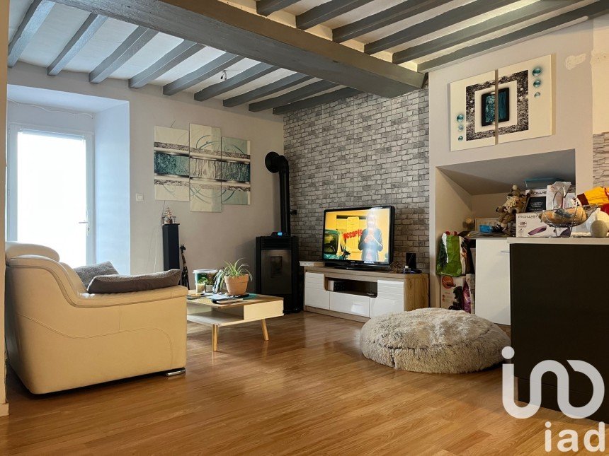 House 4 rooms of 50 m² in Sainte-Marguerite-d'Elle (14330)