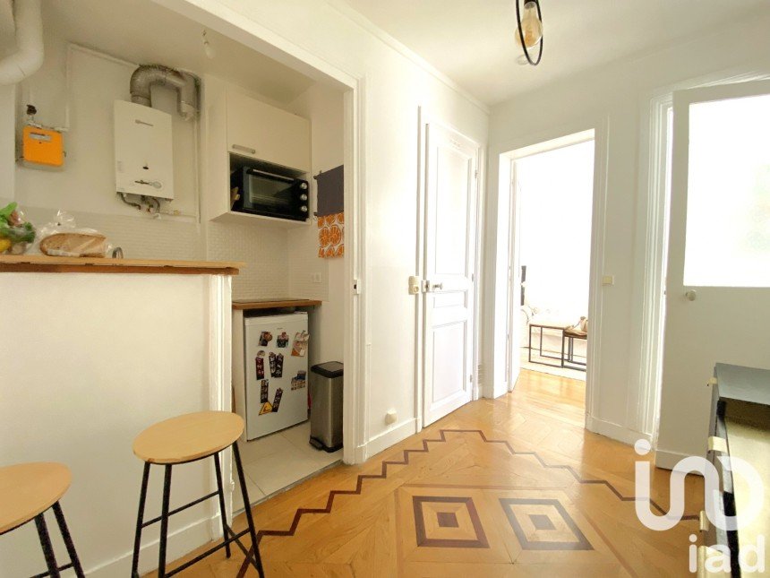 Apartment 2 rooms of 31 m² in Paris (75017)