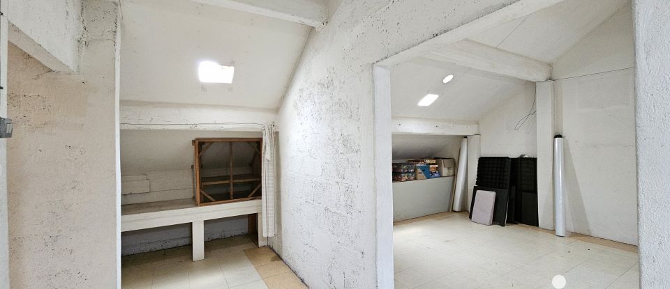 Maison 7 pièces de 85 m² à Le Mesnil-le-Roi (78600)