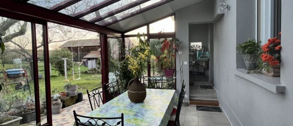 Maison 7 pièces de 203 m² à Gardonne (24680)