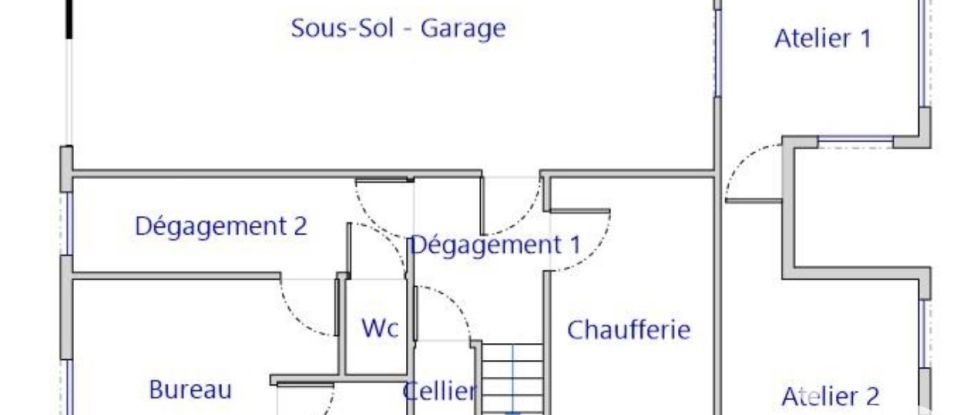 Traditional house 7 rooms of 200 m² in Villejuif (94800)