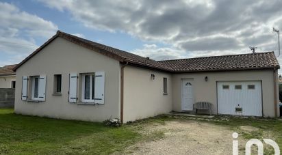 House 4 rooms of 84 m² in Naintré (86530)