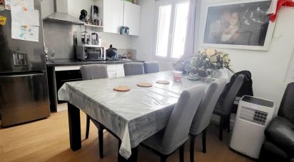 Appartement 3 pièces de 43 m² à Aubagne (13400)