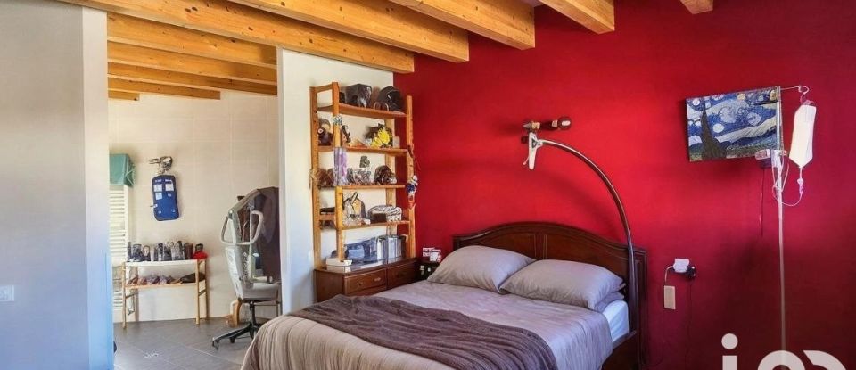 Maison 8 pièces de 150 m² à Saint-Chamond (42400)