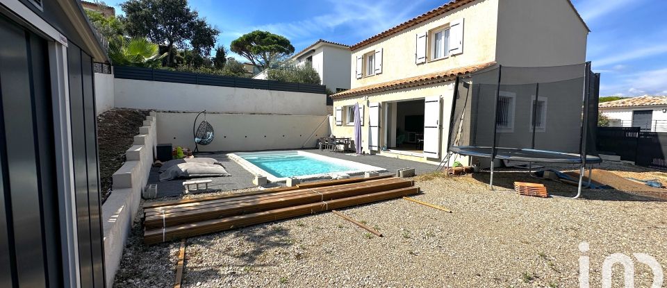 House 4 rooms of 97 m² in Fréjus (83370)