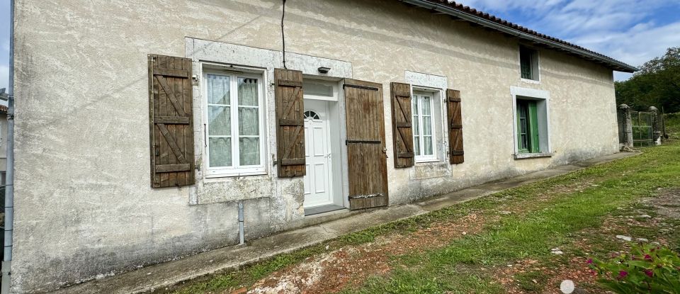 Maison 5 pièces de 95 m² à Boisné-La Tude (16320)