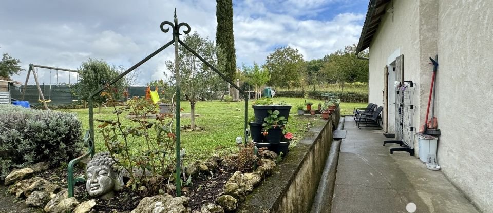 House 5 rooms of 95 m² in Boisné-La Tude (16320)