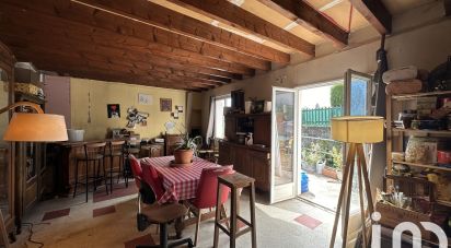 Country house 7 rooms of 155 m² in Palladuc (63550)