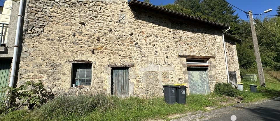 Maison de campagne 7 pièces de 155 m² à Palladuc (63550)