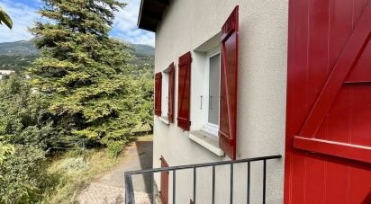 Maison traditionnelle 4 pièces de 79 m² à Embrun (05200)