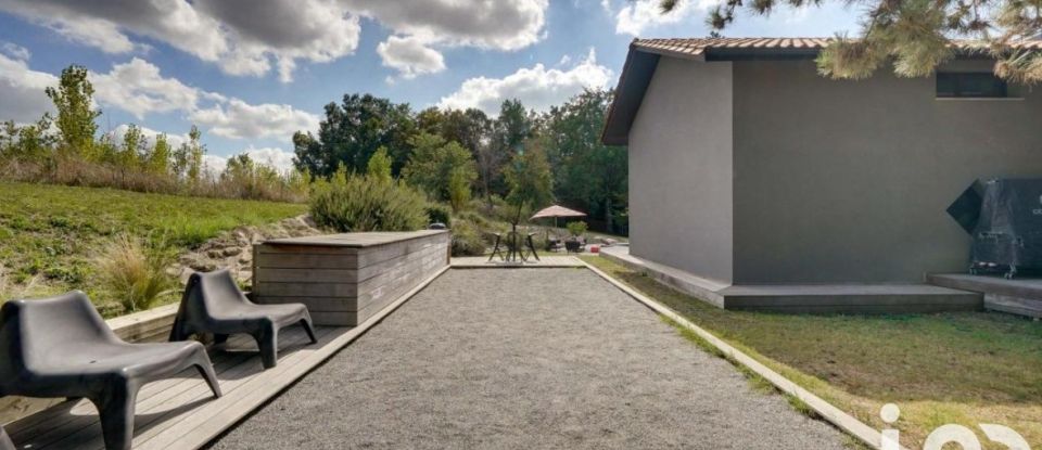 Maison d’architecte 10 pièces de 380 m² à Sainte-Eulalie (33560)