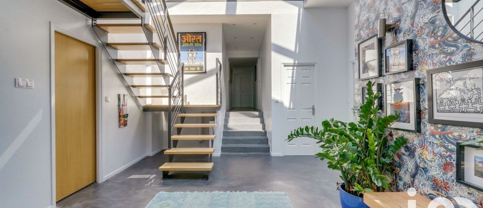 Maison d’architecte 10 pièces de 380 m² à Sainte-Eulalie (33560)