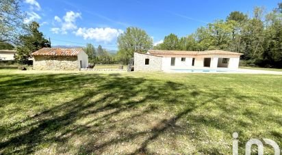 Traditional house 7 rooms of 235 m² in Tourrettes (83440)