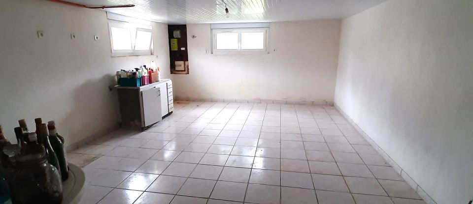 Maison 7 pièces de 147 m² à Meslan (56320)