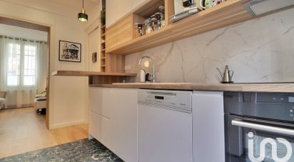 Appartement 3 pièces de 52 m² à Paris (75015)