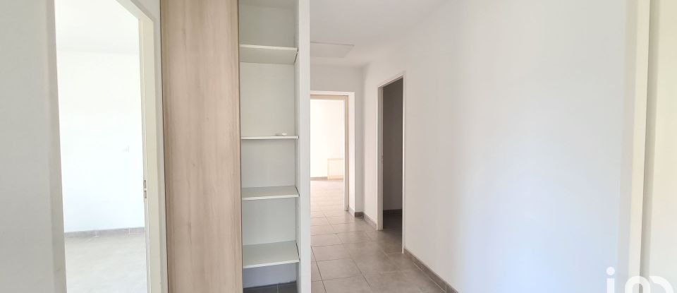 Maison 5 pièces de 92 m² à Béruges (86190)