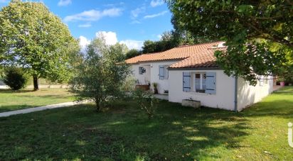 Pavilion 6 rooms of 125 m² in Aulnay (17470)